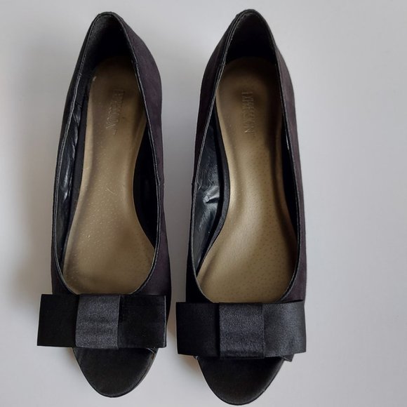 Peep Toe Black Wedge One Inch Sandals With Bow - Picture 2 of 13